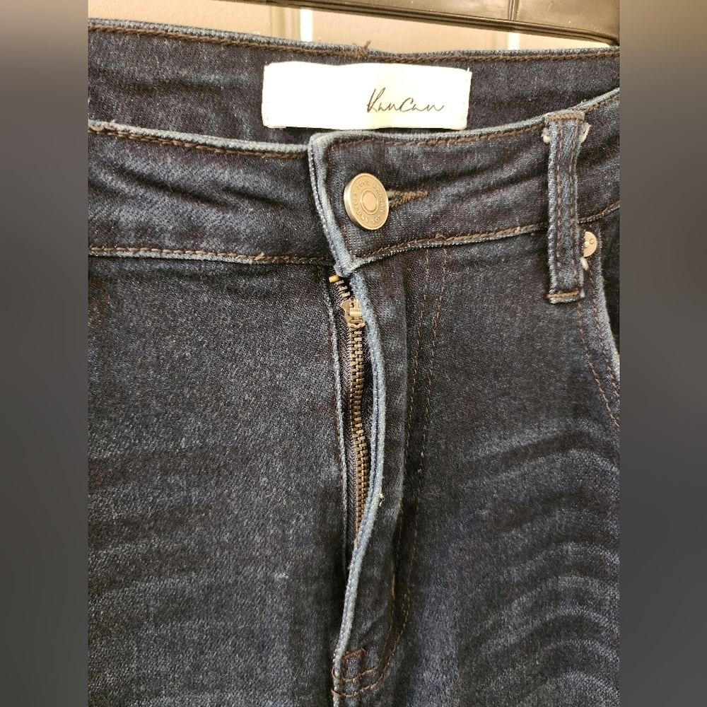 KanCan Dark Wash Flare Jeans Size 11/30 Raw Hem Stretch Denim - Picture 2 of 4